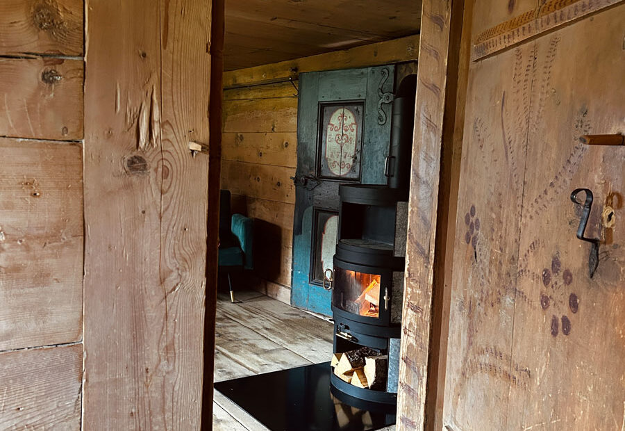 Weidhaus Urlaub Berge Adelboden Ferien offline Natur Alphütte off grid Zottelgeiss 24